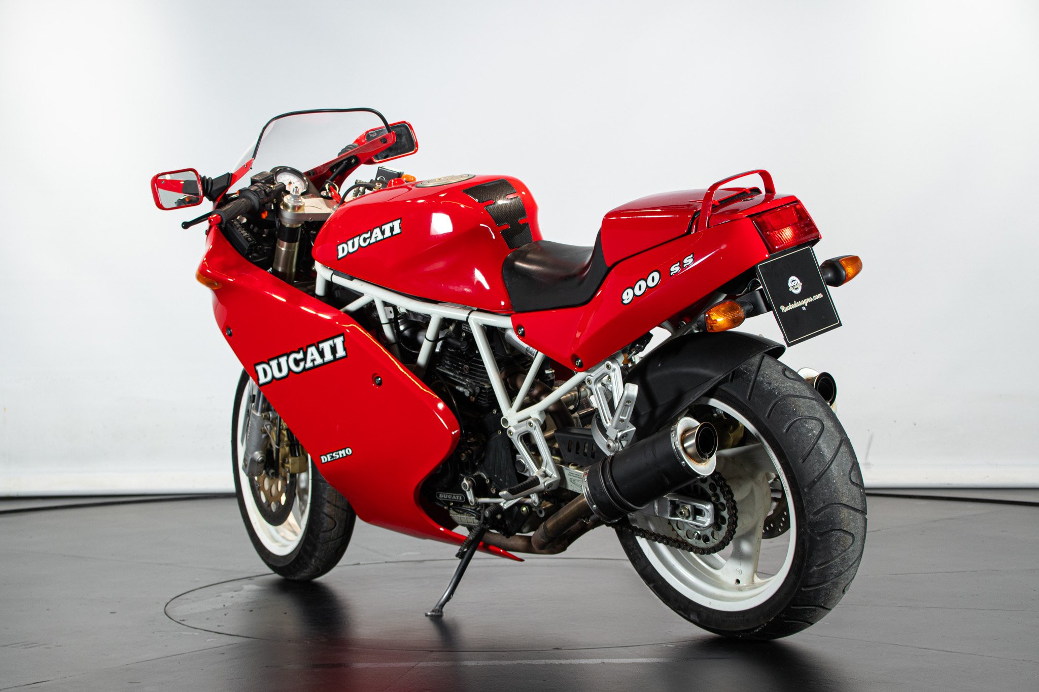 Ducati 900 SS 