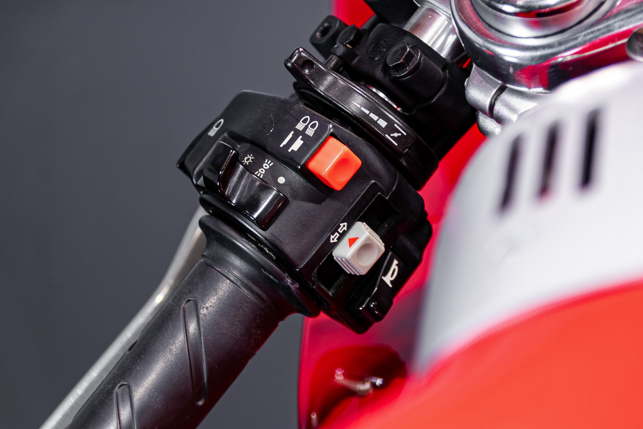 Ducati MH900 Evoluzione 1359/2000 (KM0) 