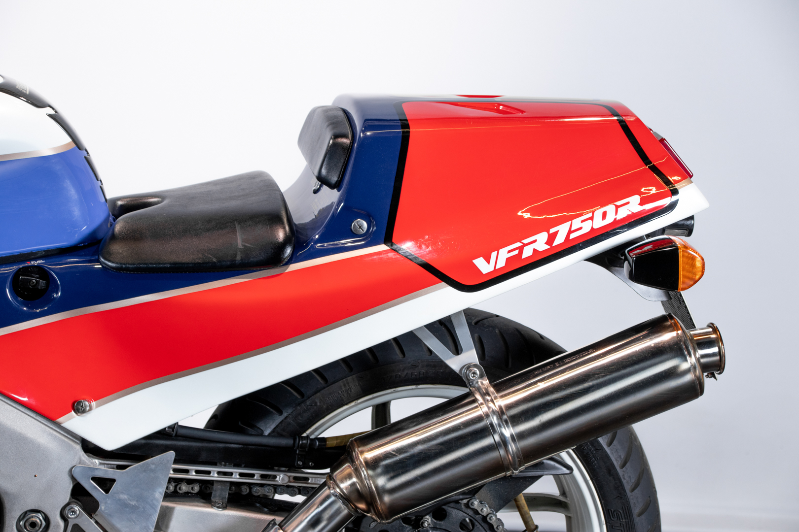 Honda VFR750- “RC 30” 