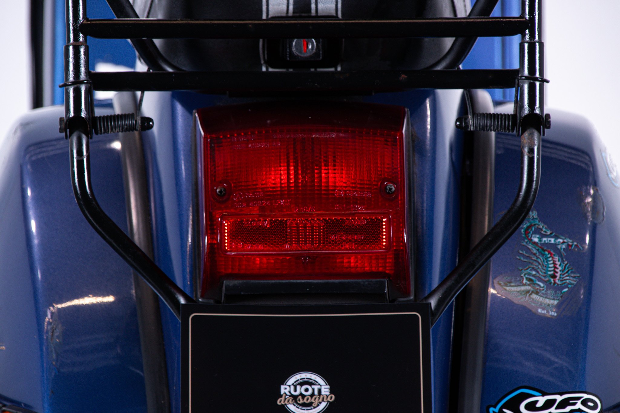 Piaggio VESPA 125 PX ARCOBALENO 