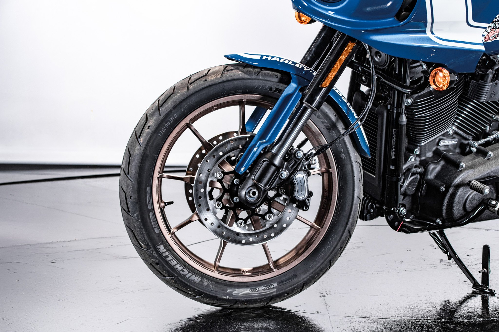 Harley Davidson Low Rider ST - Fast Johnnie 