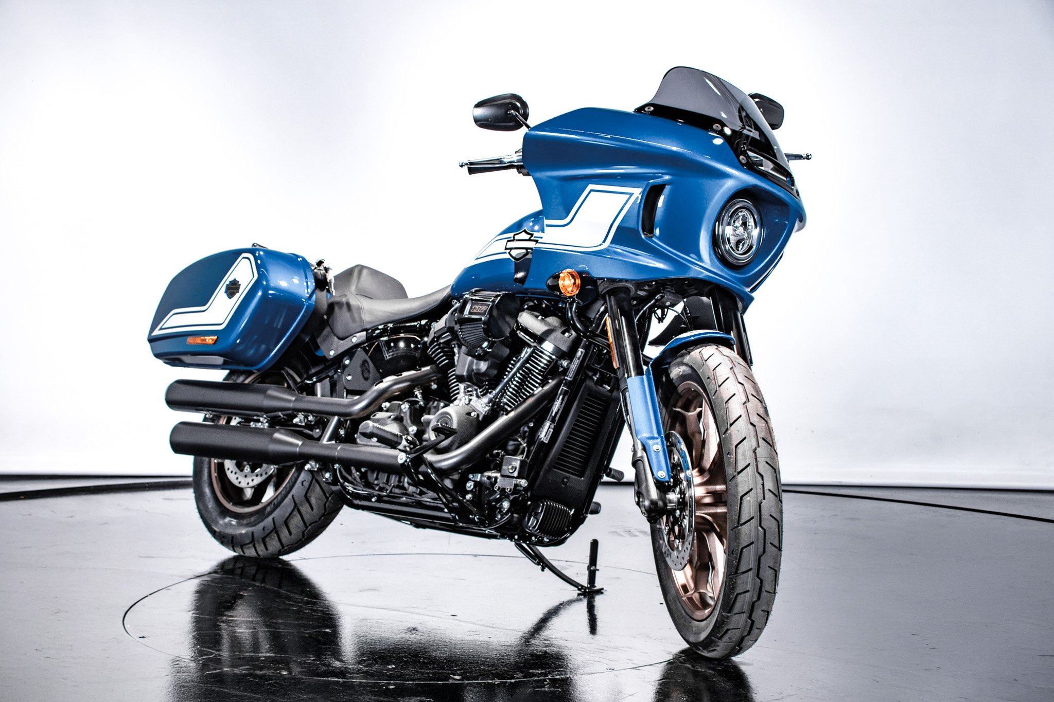Harley Davidson Low Rider ST - Fast Johnnie 