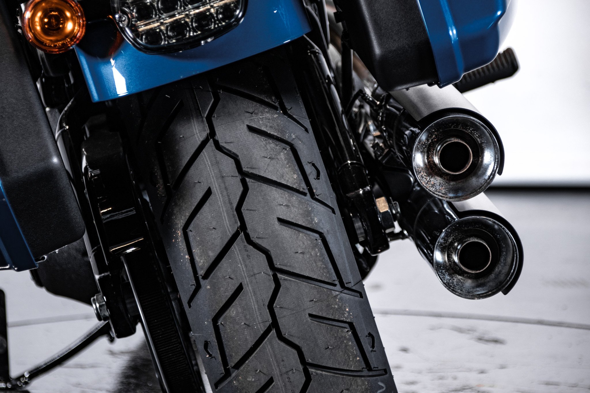 Harley Davidson Low Rider ST - Fast Johnnie 