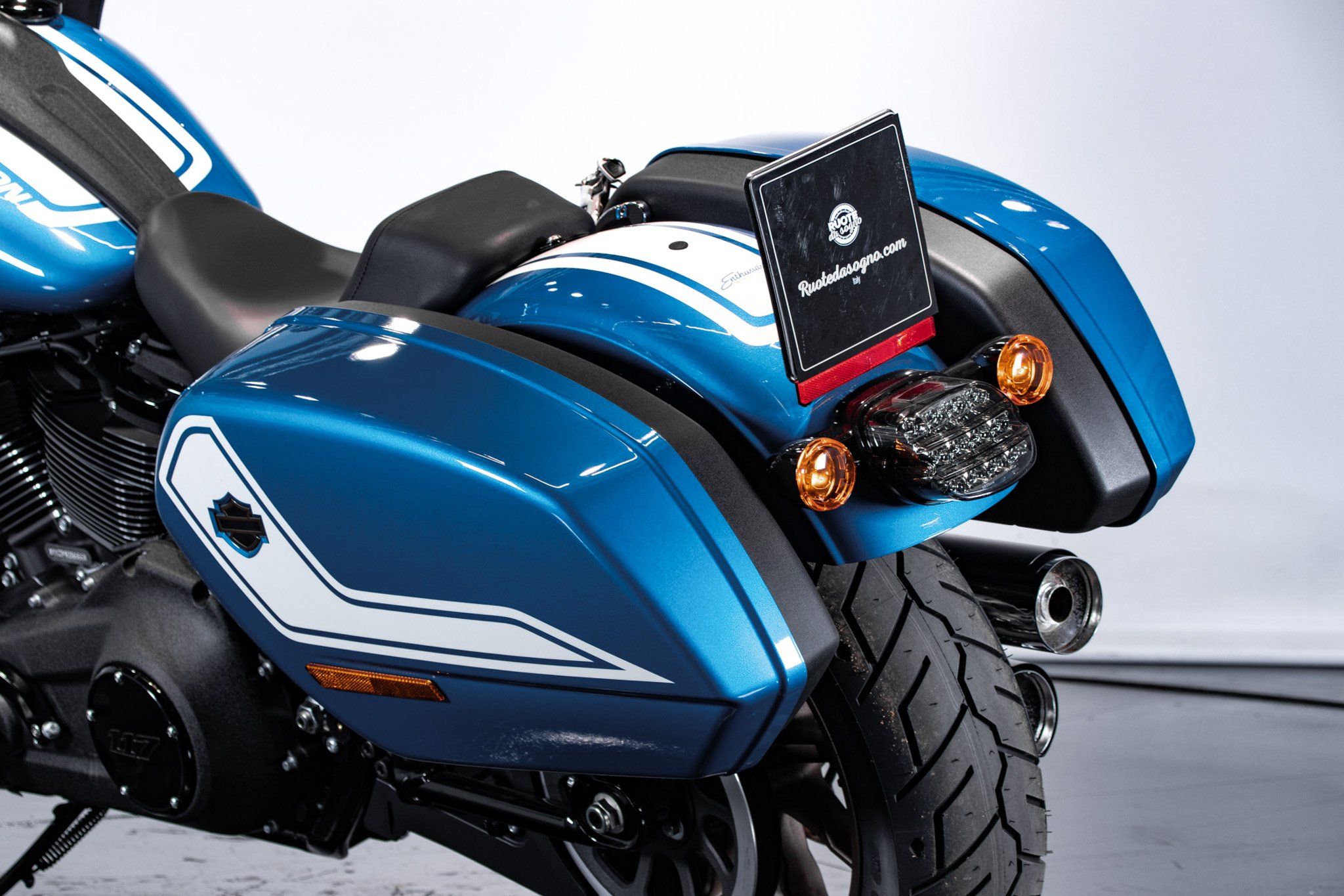 Harley Davidson Low Rider ST - Fast Johnnie 