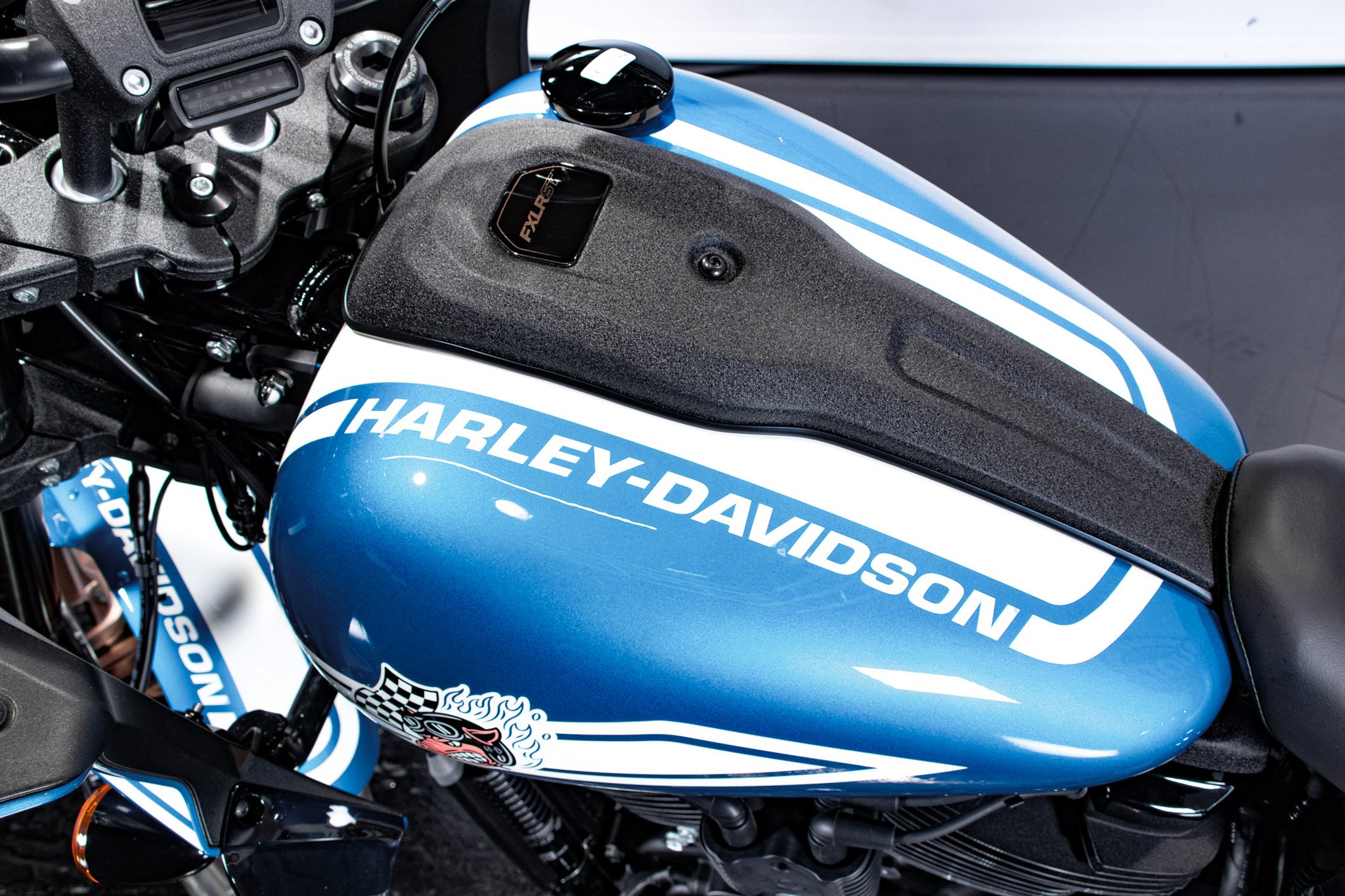 Harley Davidson Low Rider ST - Fast Johnnie 