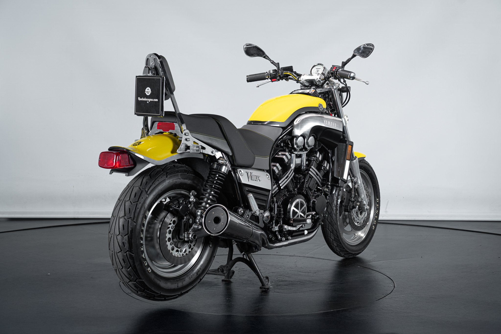 Yamaha V-Max 1200 