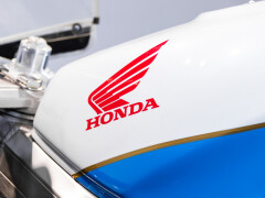 Honda VFR 750 R \"RC30 REPLICA\" 