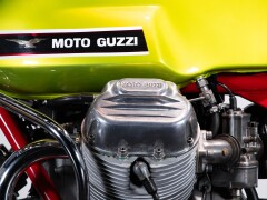 Moto Guzzi V7 SPORT 750 \"Telaio Rosso\" 