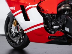 Ducati DESMOSEDICI RR 