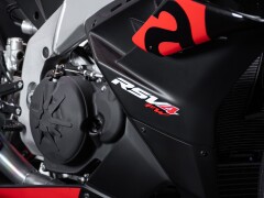 Aprilia RSV4 FACTORY WORKS 