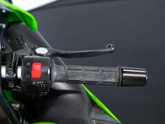 Kawasaki ZX-7RR 