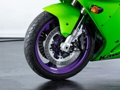 Kawasaki ZX-7RR 