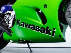 Kawasaki ZX-7RR 