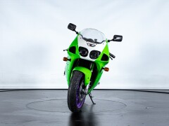 Kawasaki ZX-7RR 