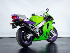 Kawasaki ZX-7RR 