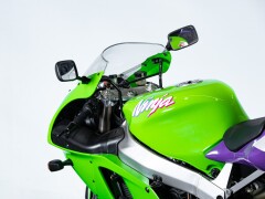 Kawasaki ZX-7RR 